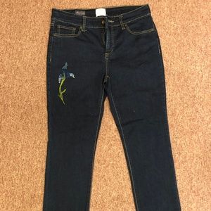 St. John's Bay jeans size 8
